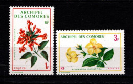 - COMORES - 1971 - YT N° 69 / 70 - ** - Fleurs - Unused Stamps