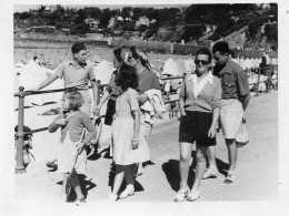 Photographie Photo Vintage Snapshot Famille Family DINARD Plage Beach  - Lieux