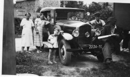 Photographie Photo Vintage Snapshot Famille Family Voiture Car  - Automobiles