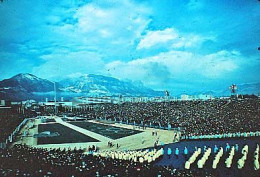 Diapositive Diapo Les Jeux Olympiques D'Hiver GRENOBLE 1968 Cérémonie D'ouverture Vue Générale Sur Le Stade - Diapositives