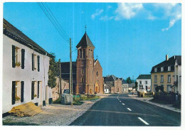 CPSM / CPM 10.5 X 15 Belgique (122) LACUISINE Sur SEMOIS La Rue Du Centre  Commune De Florenville  église - Florenville