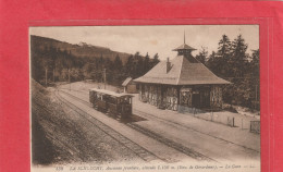 139. LA SCHLUCHT Ancienne Frontiere Alt. 1.159 M. LA GARE  .  TIMBRE DECOLLE AU VERSO CARTE INTACTE  .  2 SCANNES - Gerardmer