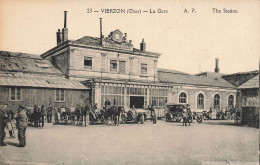 Vierzon * Place Parvis De La Gare * Attelage Automobile Voiture Ancienne - Vierzon