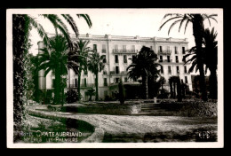 83 - HYERES-LES-PALMIERS - HOTEL CHATEAUBRIAND - Hyeres