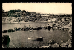 83 - SANARY-SUR-MER - LA PLAGE DE PORT ISSOL - Sanary-sur-Mer