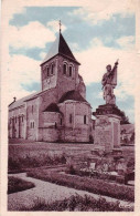 37 - Indre Et Loire -  BOSSAY Sur CLAISE  -  L Eglise Et Le Monument Aux Morts - Other & Unclassified