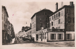 15-Aurillac Avenue De La République Et Hôtel De Bordeaux - Aurillac