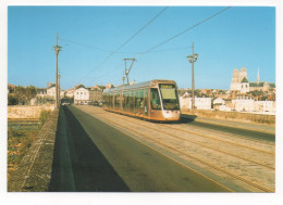 ORLEANS ( LOIRET ) SON TRAMWAY SUR LE PONT GEORGES V - Tram