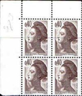 France Poste N** Yv:2183 Mi:2304A Liberté De Delacroix (4x Coin De Feuil) - Unused Stamps