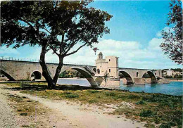84 - Avignon - Le Pont Saint Bénézet - De L'autre Côté Du Rhône La Tour Philippe Le Bel - Etat Pli Visible - CPM - Voir  - Avignon