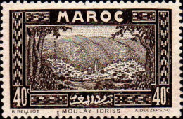 Maroc (Prot.Fr) Poste N* Yv:137 Mi:102 Moulay-Idriss (points De Rouille) - Unused Stamps