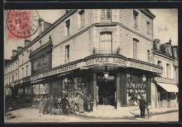 CPA Chatellerault, Vue De La Rue Avec Cafe  - Chatellerault