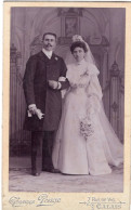Photo CDV D'un Couple élégant Posant Dans Un Studio Photo A Calais - Alte (vor 1900)