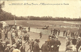 14  DEAUVILLE - L' HIPPODROME PENDANT LA COURSE (ref 8084) - Deauville