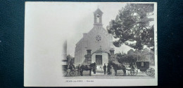 06 , Juan Les Pins , La Place Et L'église  Début 1900 - Autres & Non Classés