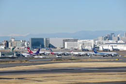 Aviation - Aéroport - Tokyo Narita Airport - Avions - Japon - CPM - Carte Neuve - Voir Scans Recto-Verso - Aerodromi