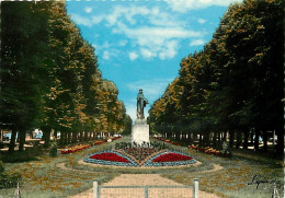 78 - Maisons-Laffitte - Le Parc - Statue - Fleurs - CPM - Voir Scans Recto-Verso - Maisons-Laffitte