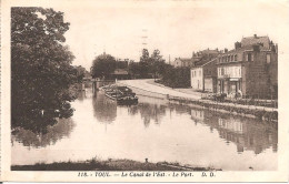 PENICHE - TOUL (54) Le Canal De L'Est - Le Port - Péniches