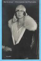 Carte-Photo -+/-1930-La Princesse Marie-José De Belgique Et Maria-Jose Principessa Del Piemonte Par Son Mariage - Royal Families