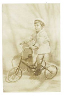 Photo Ancienne Enfant Sur Tricycle - Personnes Anonymes