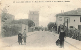 D9956 Bois Colombes La Rue Hoche - Autres & Non Classés