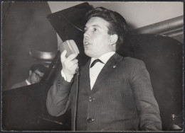 Torino 1950, Arista Si Esibisce Sul Palco, Cantante, Fotografia Vintage  - Lieux
