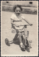 Italia 1940, Graziosa Bambina Sul Triciclo, Fotografia Vintage, Photo - Lieux