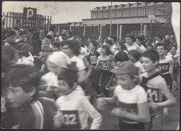 Legnano 1977 - Scena Di Una Gara Podistica Studentesca - Fotografia - Lieux