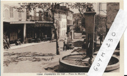 PIERREFEU Du VAR  Place Du Marché - Otros & Sin Clasificación