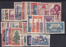 Séries Coloniales1941 Secours National 32 Timbres(quelque Gommes Coloniales) Qualité:** Cote:403 - 1941 Secours National