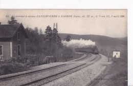 PASSAGE A NIVEAU D AIGLEPIERRE A MARNOZ        LE TRAIN 511 . 3 AVRIL 1906       DIMENSIONS 131* 80 MM - Autres & Non Classés