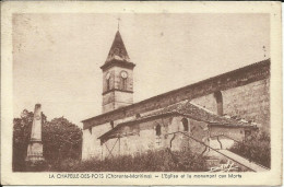 LA CHAPELLE LES POTS ( Charente Maritime ), L'Eglise Et Le Monument Aux Morts , 1954 , µ - Autres & Non Classés