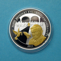 2011 Medaille Papst Benedikt XVI. Weltgebetstreffen, Teilvergoldet PP (MZ1224 - Non Classés