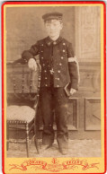 Photo CDV D'une Jeune Garcon  élégante  Posant Dans Un Studio Photo A Nevers - Anciennes (Av. 1900)