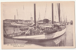 14 . DEAUVILLE . PLAGE FLEURIE . YACHT AU BASSIN - Deauville