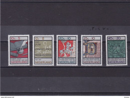 PAYS BAS 1966 BIENFAISANCE Yvert 832-836, Michel 858-862 NEUF** MNH Cote 3,50 Euros - Nuovi