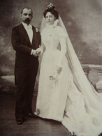 Photo Cabinet Yrondy à Paris -  Couple De Jeunes Mariés, Ca 1890 L436 - Anciennes (Av. 1900)