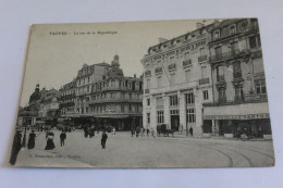 Troyes La Rue De La Republique - Troyes