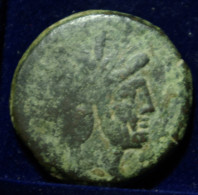 102  -  BONITO  AS  DE  JANO - SERIE SIMBOLOS -   ARADO - MBC - Republiek (280 BC Tot 27 BC)
