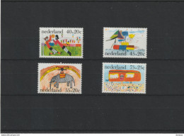 PAYS BAS 1976 Dessins D'enfants Yvert 1059-1062, Michel 1088-1091 NEUF** MNH Cote 4,50 Euros - Unused Stamps