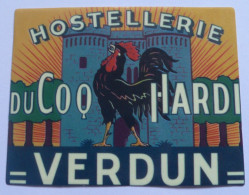 THEME HOTEL : AUTOCOLLANT HOSTELLERIE COQ HARDI - VERDUN - Autocollants
