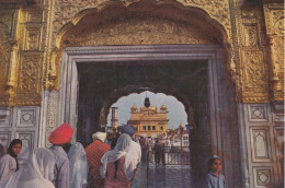Inde   Le Temple D'Or Est Le Nom Informel Du Harmandir Sahib - India