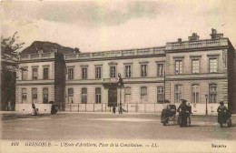 38 - Grenoble - L'Ecole D'Artillerie - Place De La Constitution - Animée - CPA - Voir Scans Recto-Verso - Grenoble