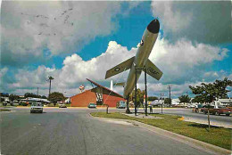 Aviation - Aéroport - Etats-Unis - Texas - San Antonio - Lackland Air Force Base - Automobiles - Voir Timbre - CPM - Voi - Aerodromi