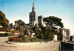 84 - Avignon - Notre Dame Des Doms - Au Fond Le Palais Des Papes - CPM - Voir Scans Recto-Verso - Avignon