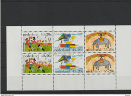 PAYS BAS 1976 Enfance  Yvert BF 15, Michel Block 15 NEUF** MNH Cote 5 Euros - Blocks & Sheetlets