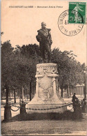 17  ROCHEFORT - Monument Amiral Pottier - Rochefort