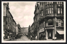 AK Eger, Konrad Henlein-Strasse Mit Modehaus Hans Stocker  - Tchéquie