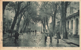 Digne Les Bains * Le Boulevard Gassendi Et L'Hôtel Des Postes - Digne