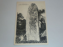 Le Huelgoat - Le Menhir De Kerampeulven - 37 - Editions G. Artaud - Année 1930 - - Other & Unclassified